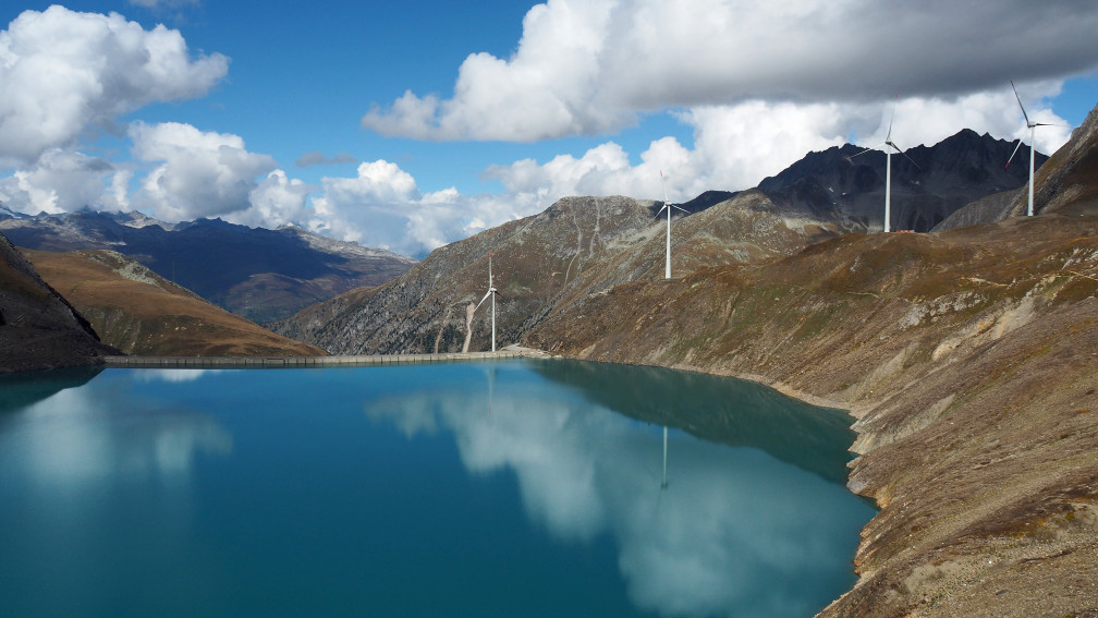 Wasserkraft und Windkraft