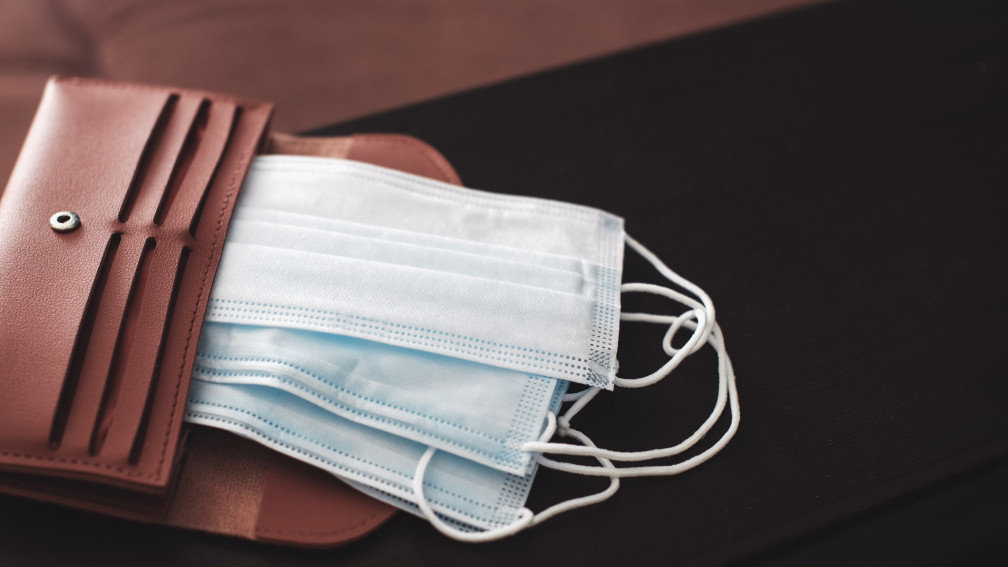Brieftasche mit Masken