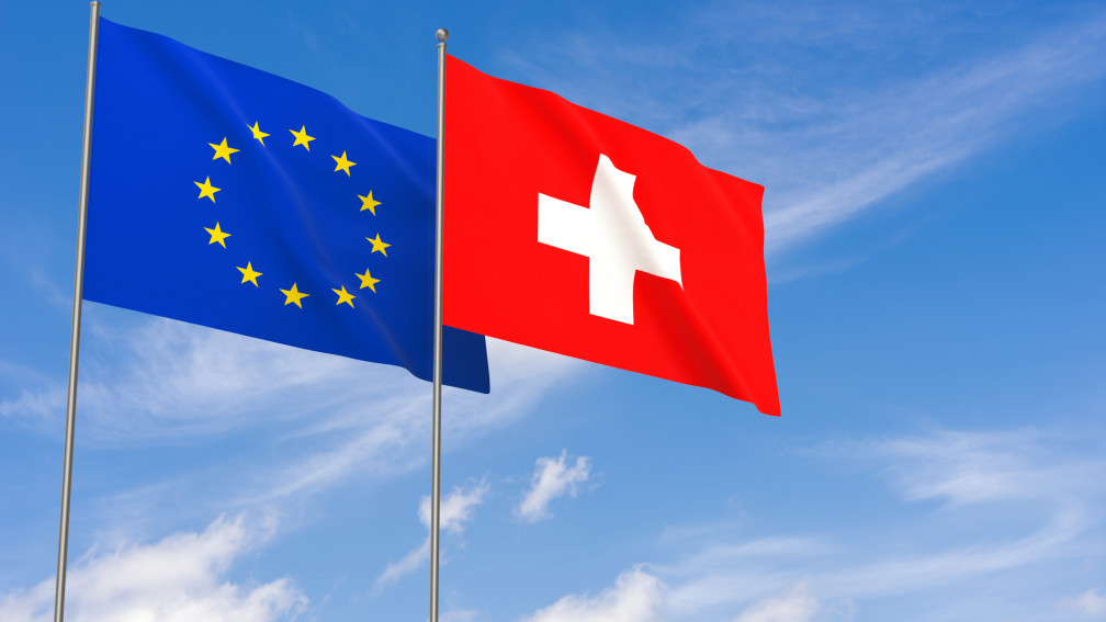 Flaggen EU Schweiz