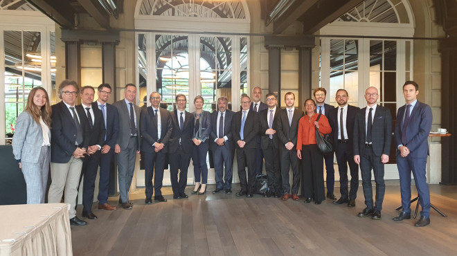 Les participants au dialogue Suisse-Italie