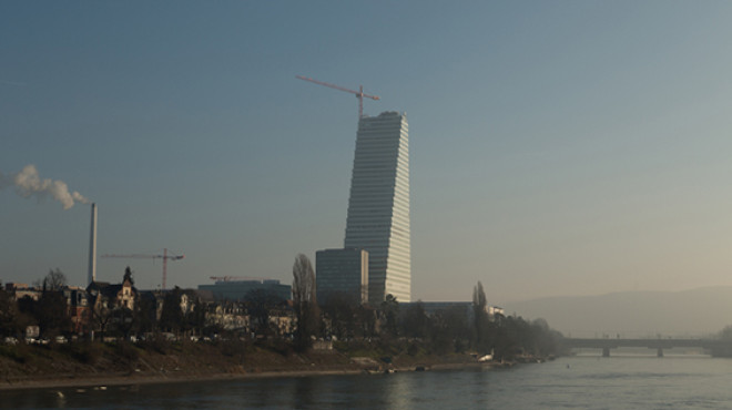 Roche-Turm in Basel