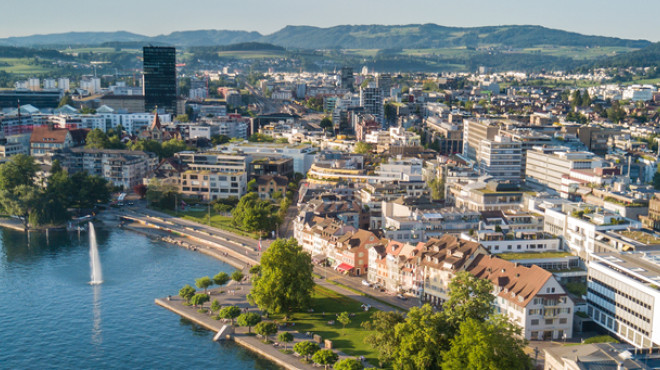 Symbolbild: Sicht auf die Stadt Zug