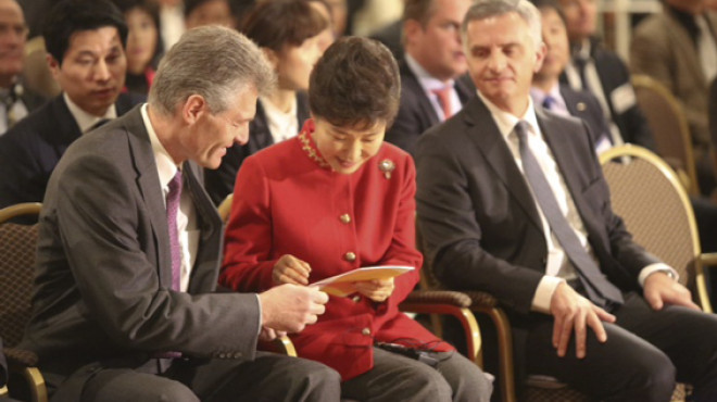 Schweizer treffen Südkoreaner