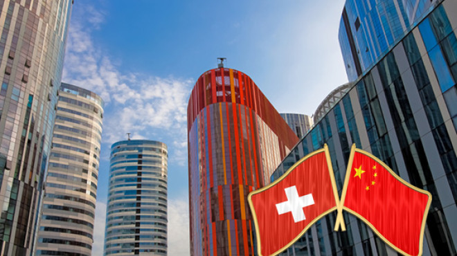 Häuser mit Flagge